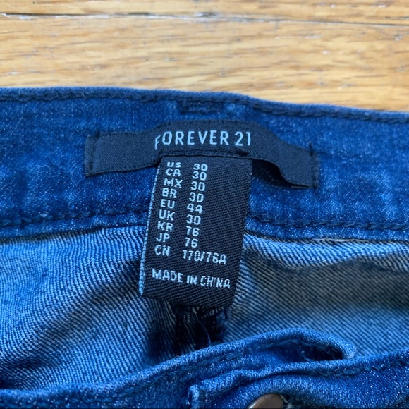 Forever 21 Skinny Dark Wash Stretchy Jeans - Picture 3 of 5